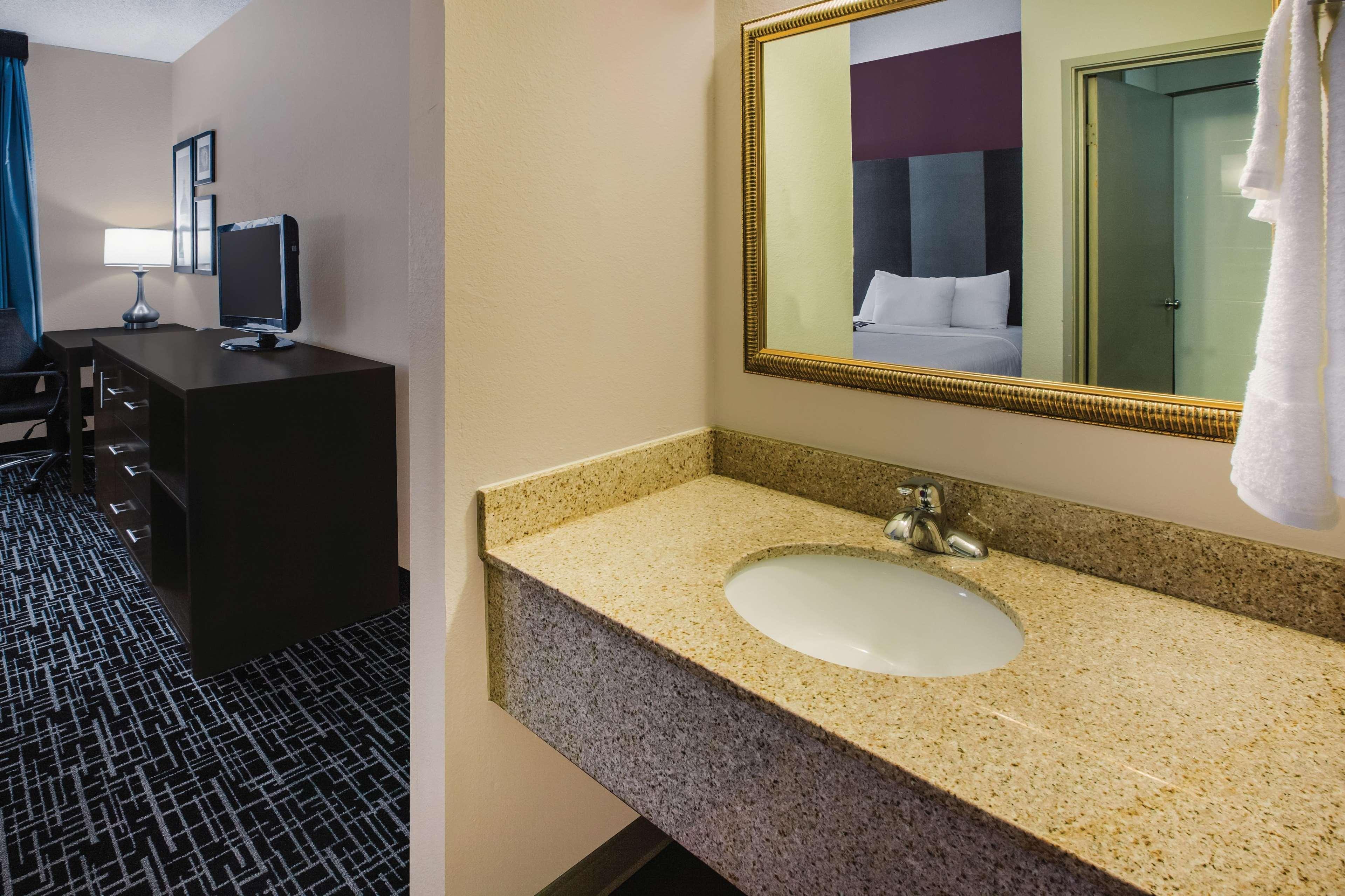 La Quinta Inn By Wyndham Indianapolis North Eksteriør bilde